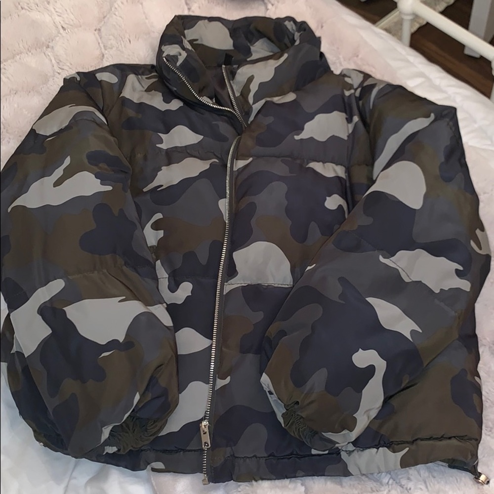 H AND M PUFFER COAT